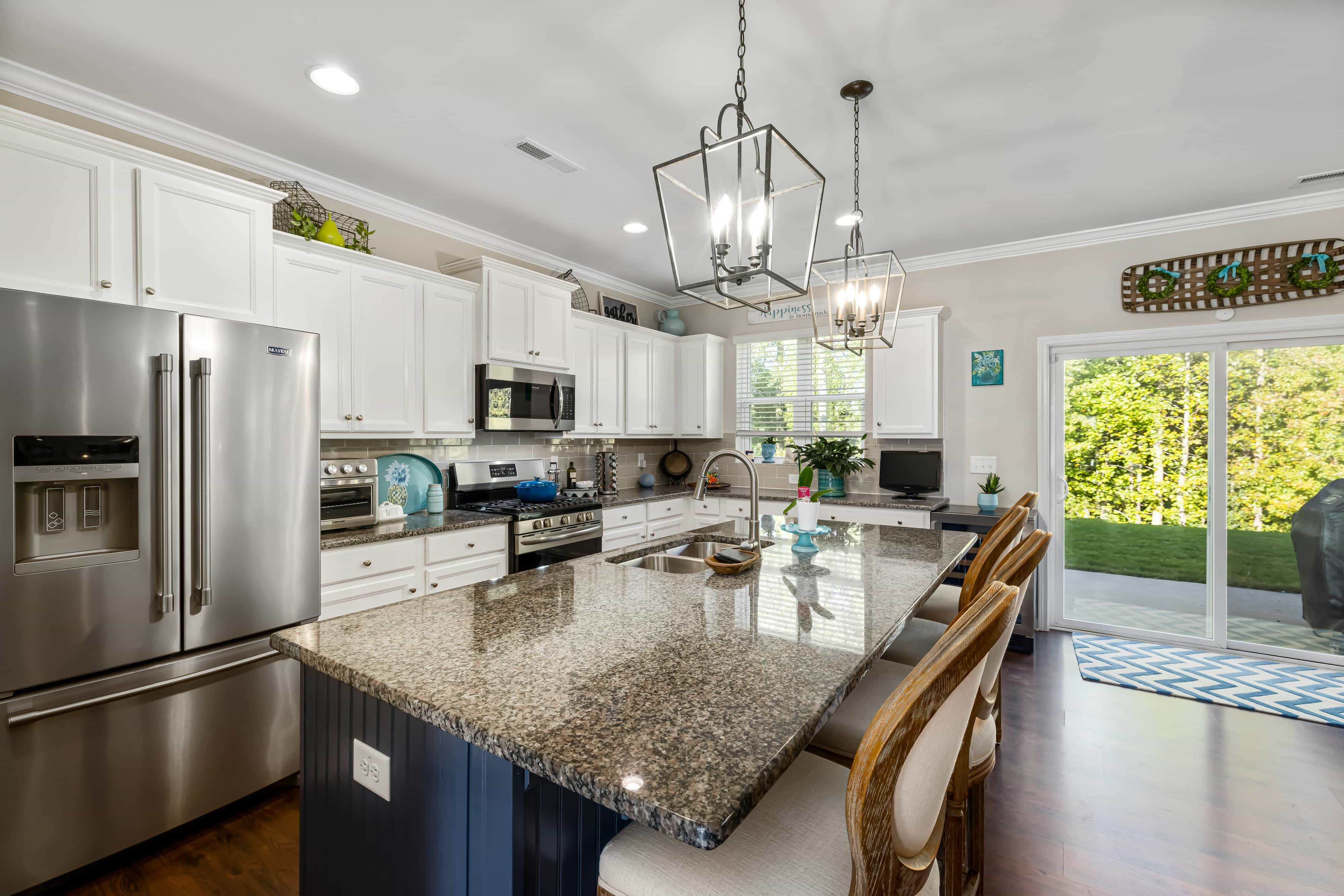 Top 6 Amazing Countertop Ideas for a Happy Home